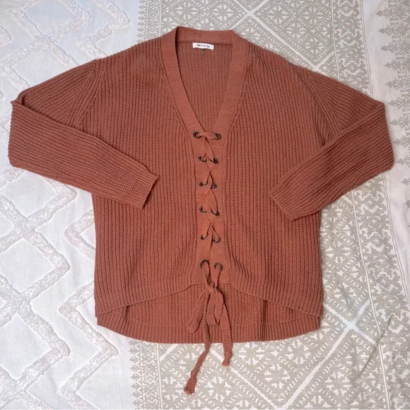 Long Sleeve Lace Up Tie Sweater - Picture 7 of 8